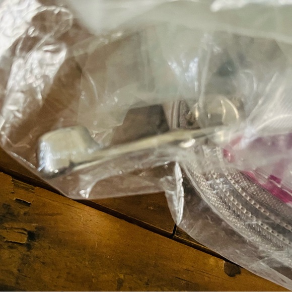 CLARISONIC MIA 2 FACIAL CLEANSING BUNDLE - Picture 12 of 16